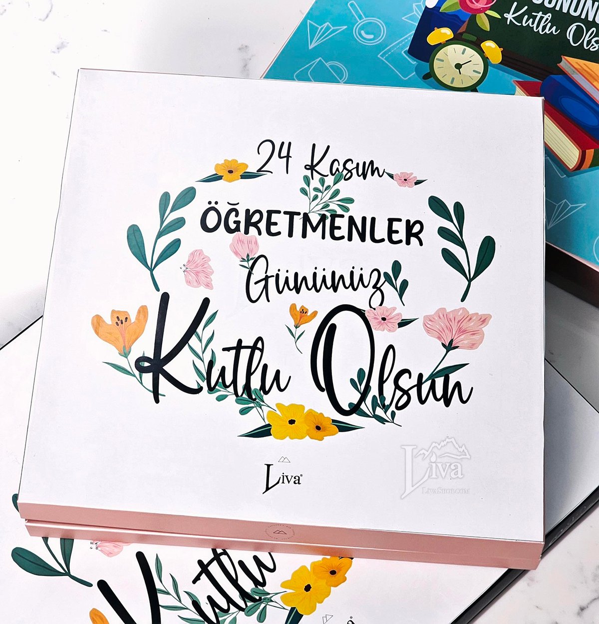 Öğretmenler Günü Çiçekli Tasarım Sargılı Madlen Çikolata 48'li Paket