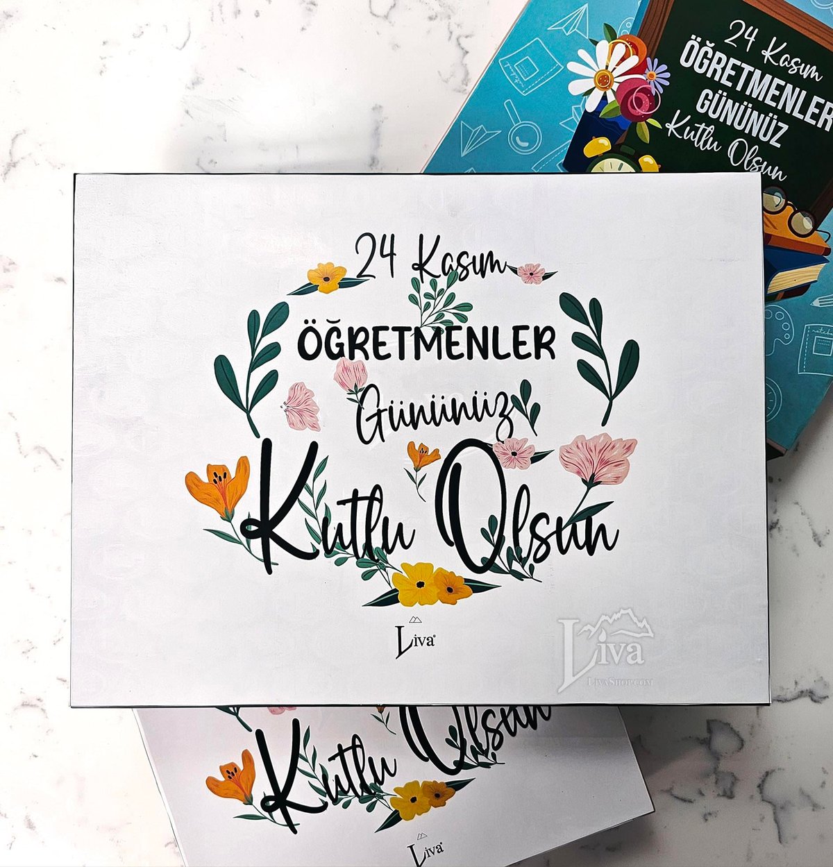 Öğretmenler Günü Çiçekli Tasarım Sargılı Madlen Çikolata 72'li Paket
