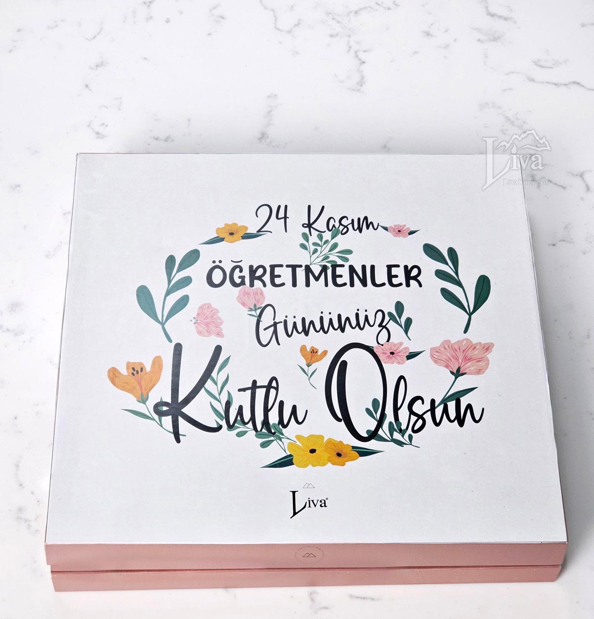 Öğretmenler Günü Çiçekli Tasarım Sargılı Madlen Çikolata 48'li Paket