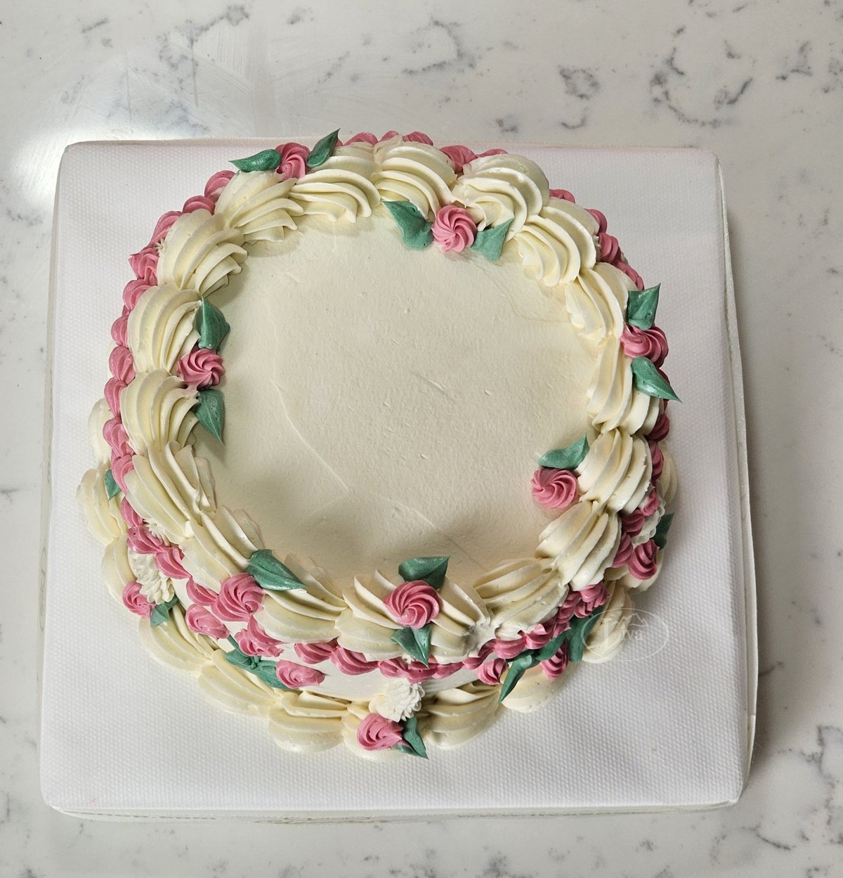 Pembe Çiçekli Buttercream Özel Pasta