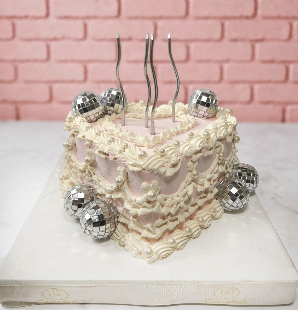 Pembe Kalpli Disko Pasta