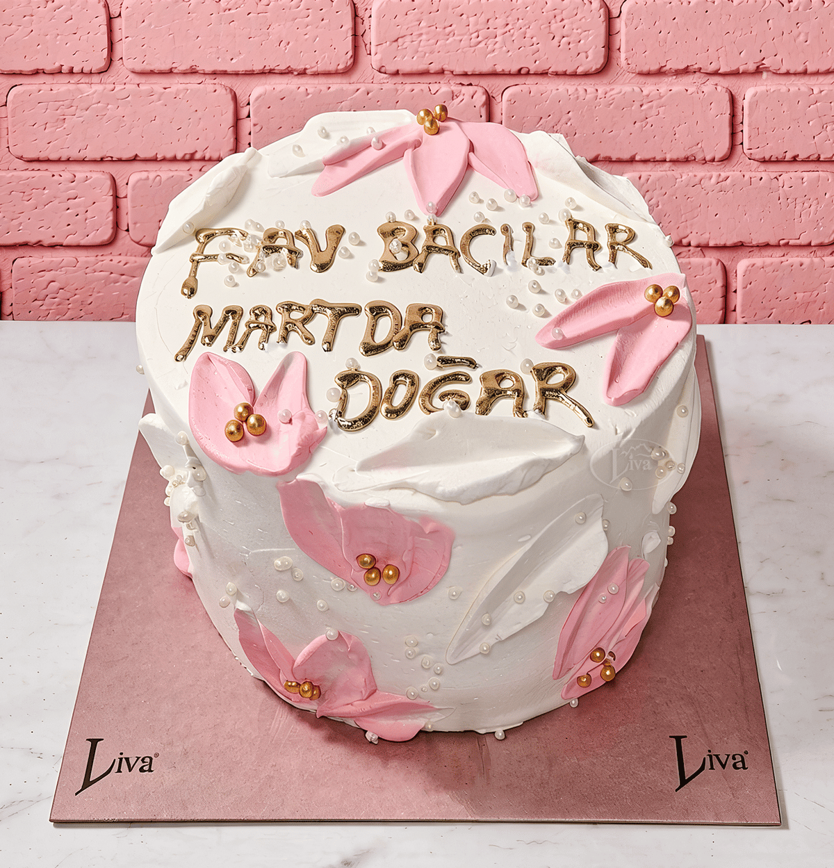 Pembe Yapraklar Yazılı Pasta