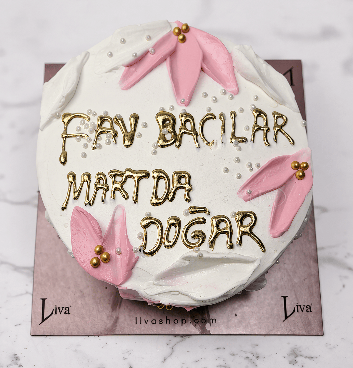 Pembe Yapraklar Yazılı Pasta