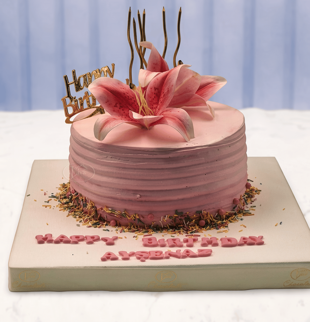Pembe Zambak Çiçeği Özel Pasta