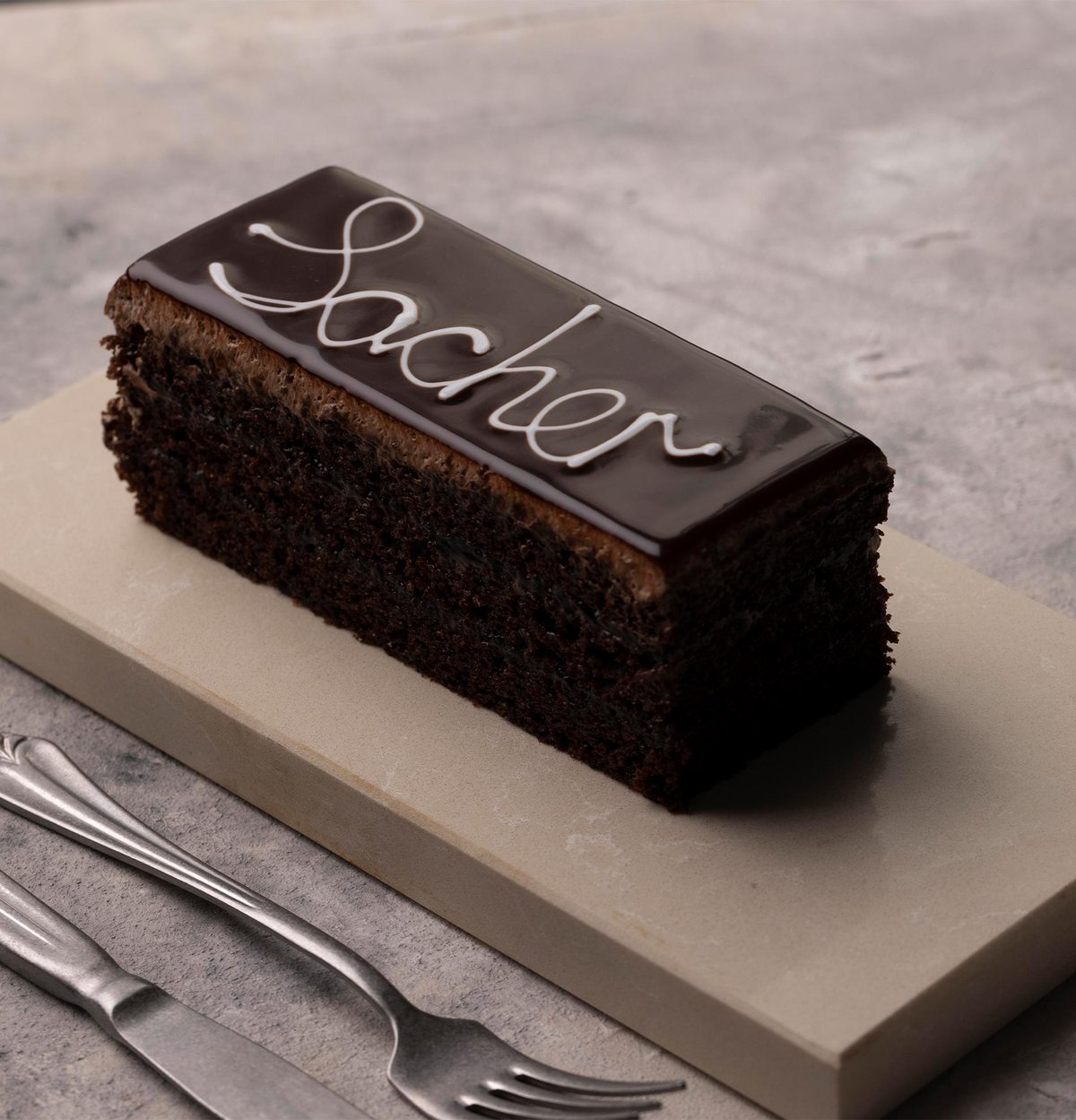 Sacher Adet Pasta