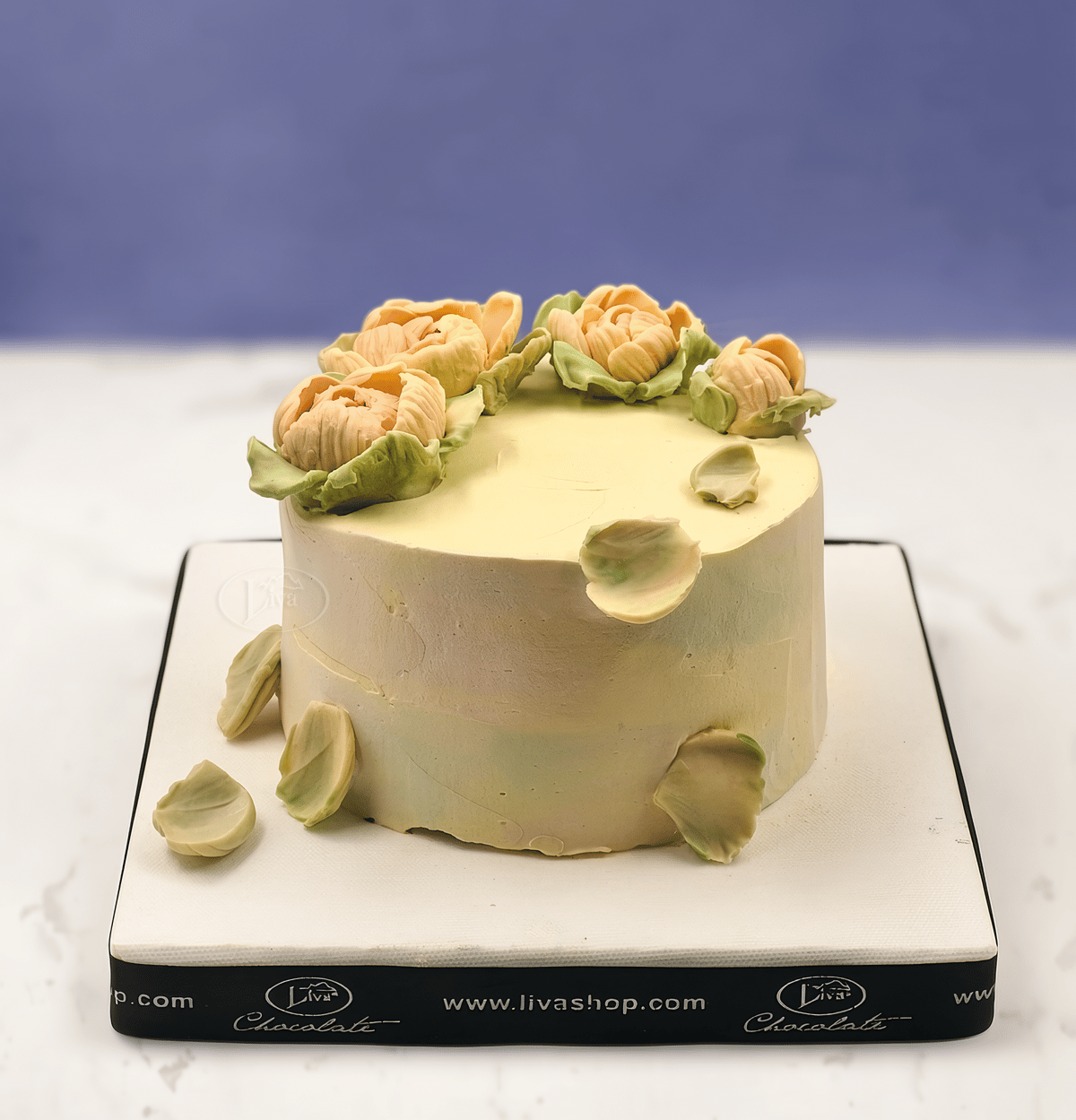 Şakayık Yapraklı Buttercream Özel Pasta