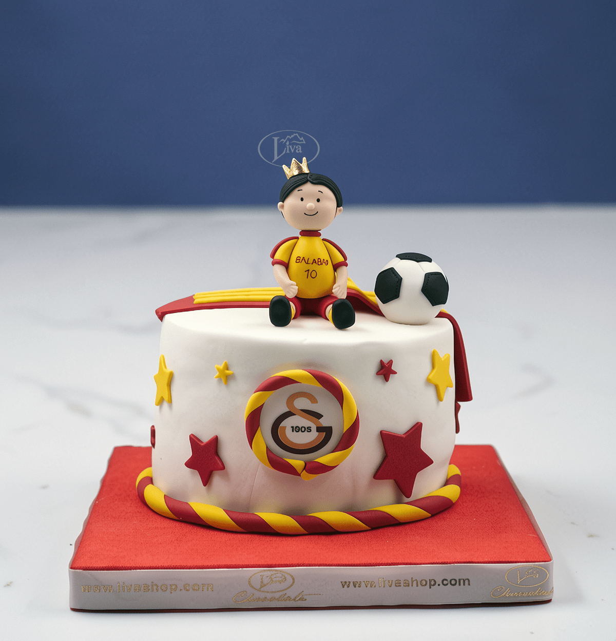 Taçlı Futbolcu Özel Pasta