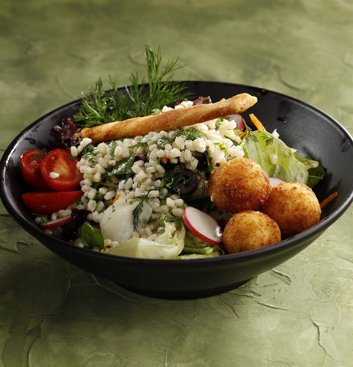 Tam Buğdaylı Yeşil Salata