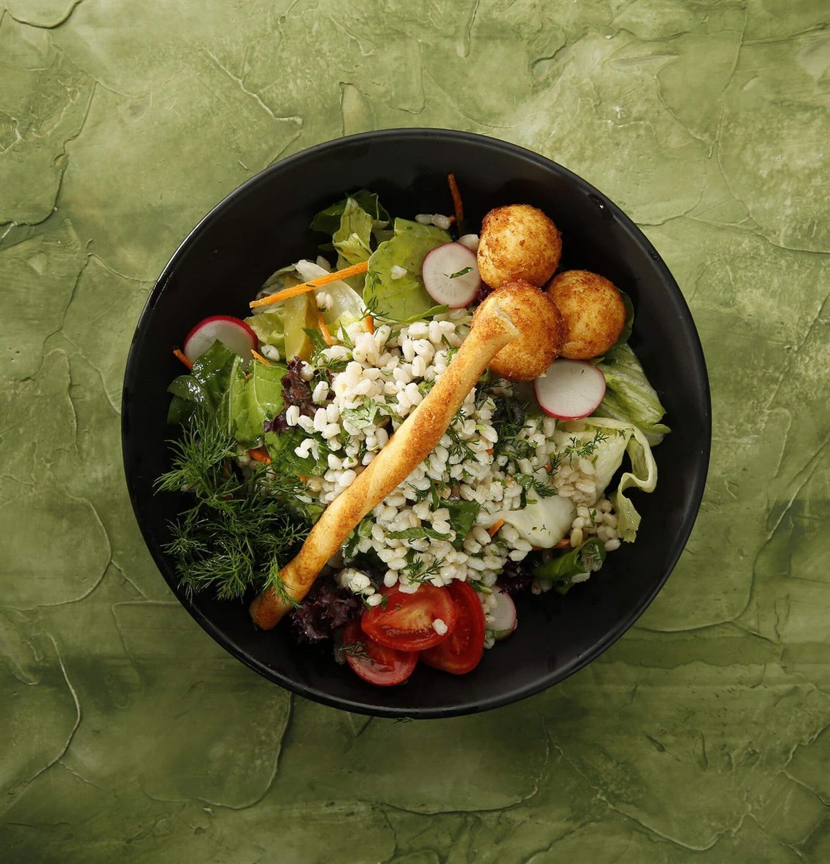 Tam Buğdaylı Yeşil Salata