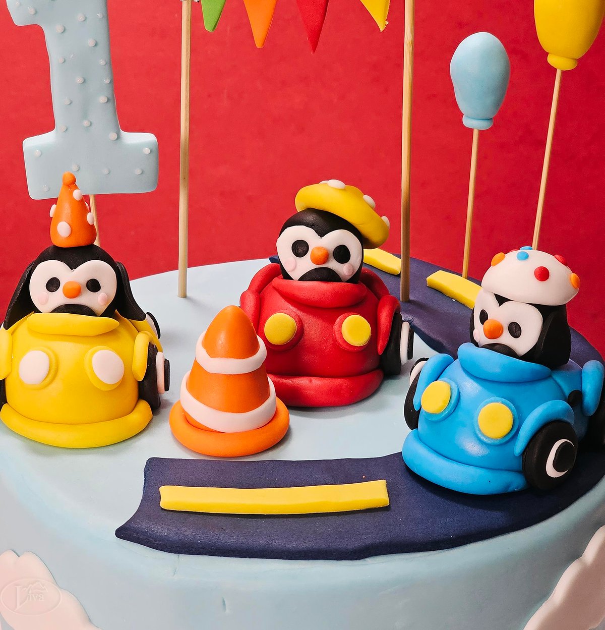 Yarışçı Penguenler Özel Pasta