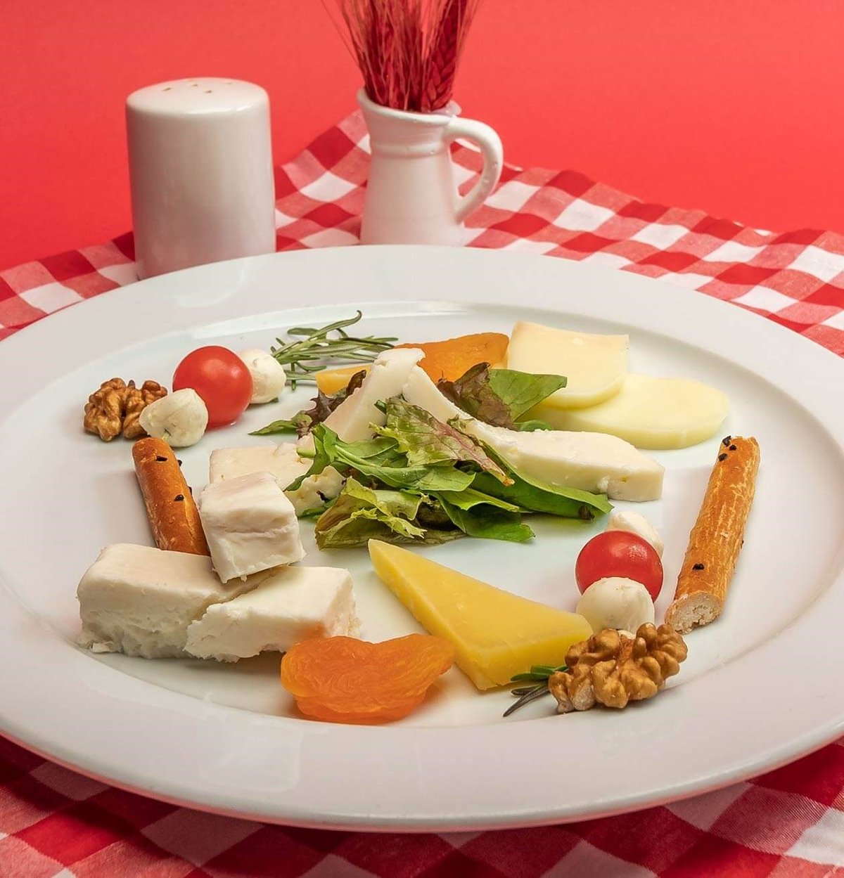 Yılbaşı Peynir Tabağı