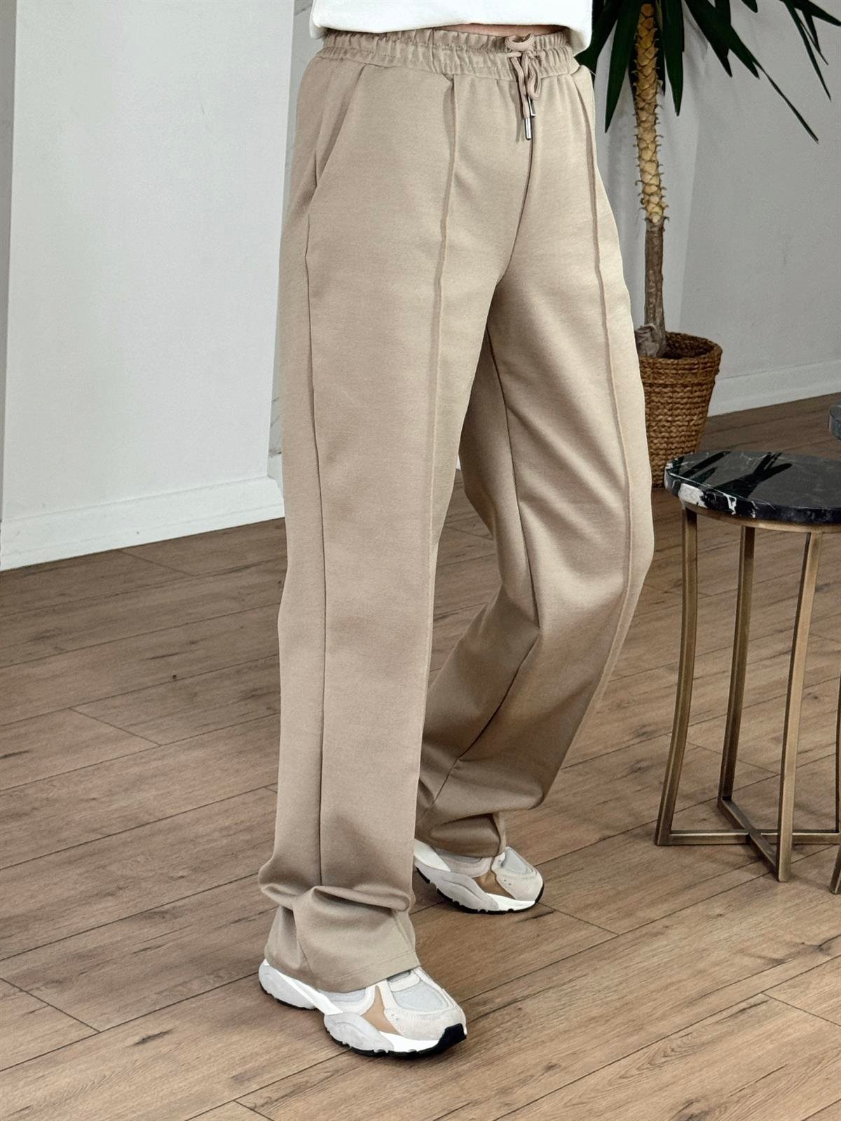 Beli Bağcıklı Cımalı Pantolon CAMEL