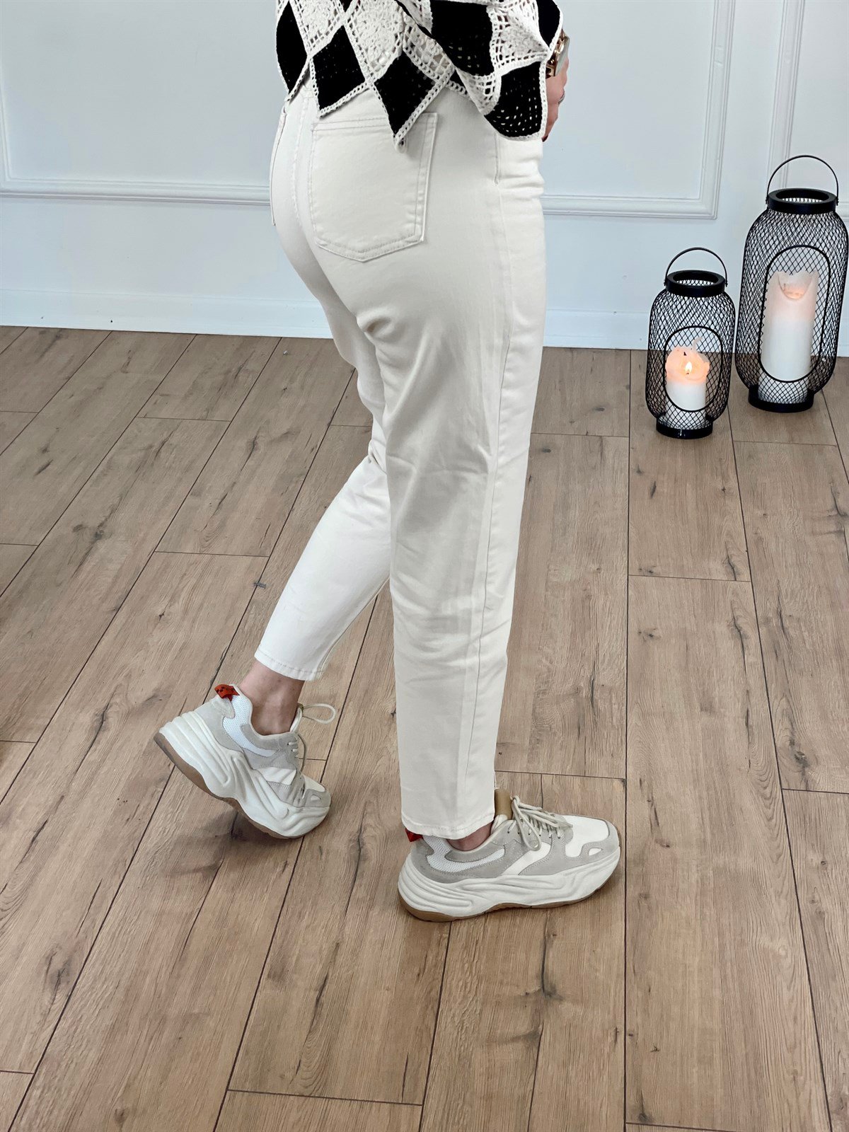 Detaylı Naturel Mom Jean