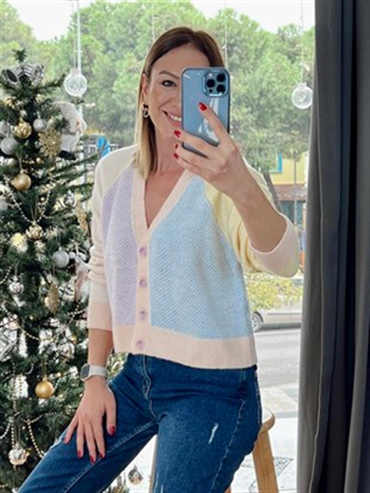 RENKLİ HIRKA RENKLİ