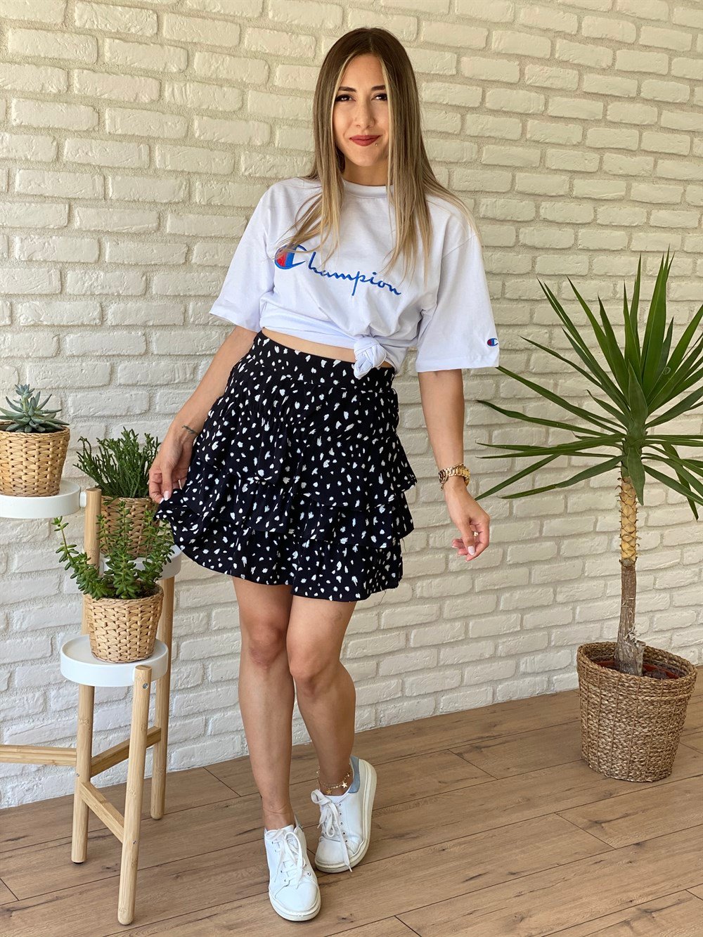 Siyah Puantiyeli Etek