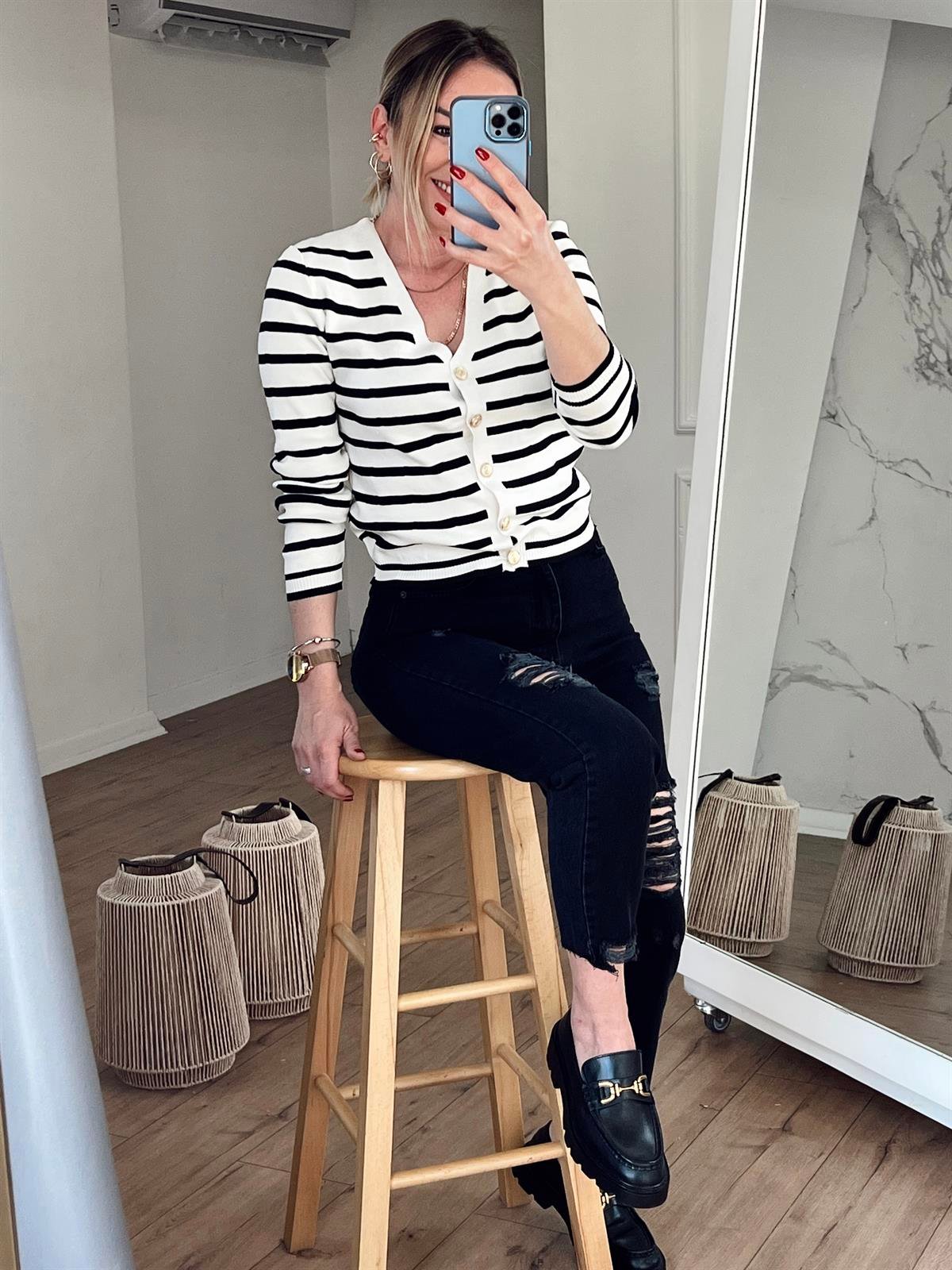 YIRTIK DETAYLI MOM JEAN SİYAH