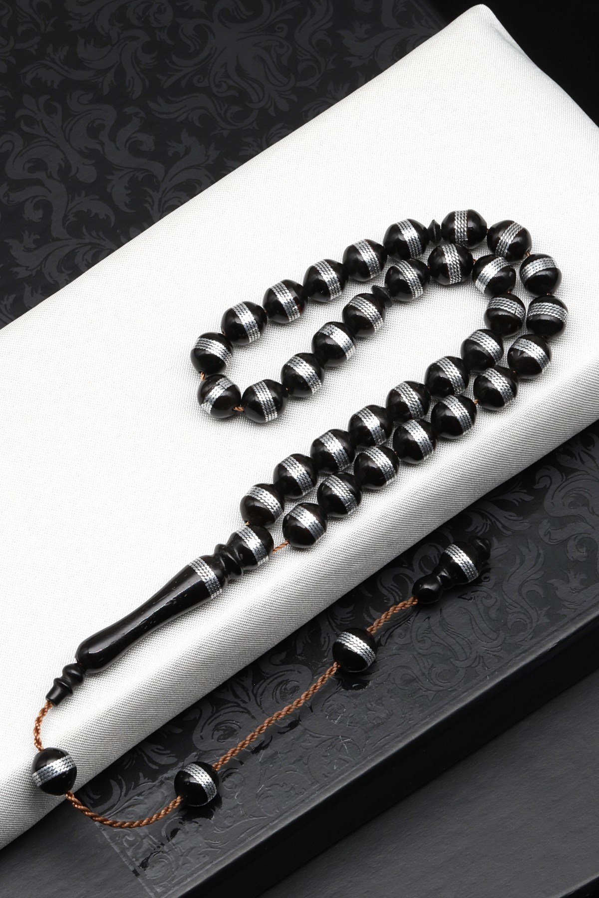 İşlemeli Kuka Ağacı Tesbih 7 x 8 mm Özel Kesim - T-1863