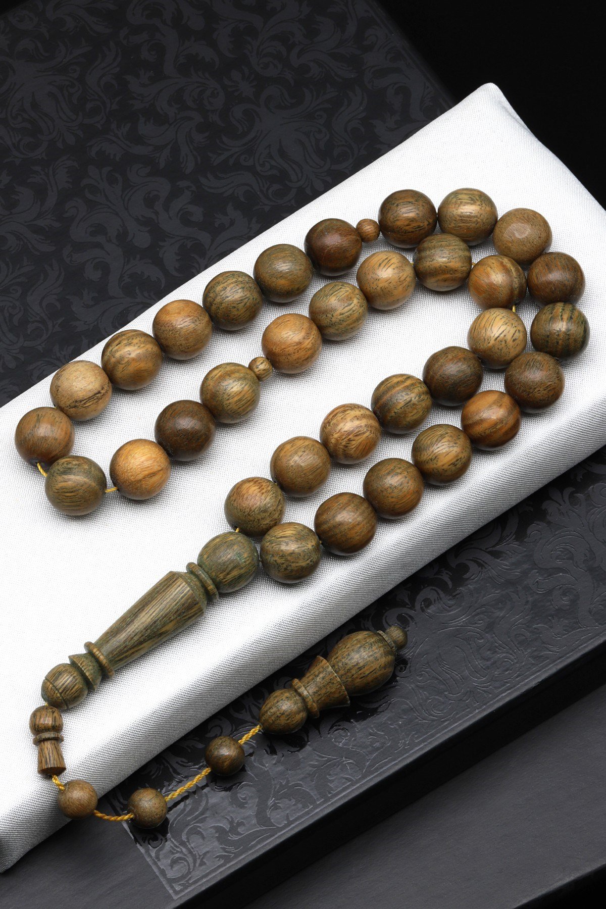 Pelesenk Ağacı Tesbih 11 mm Küre Kesim T-1693