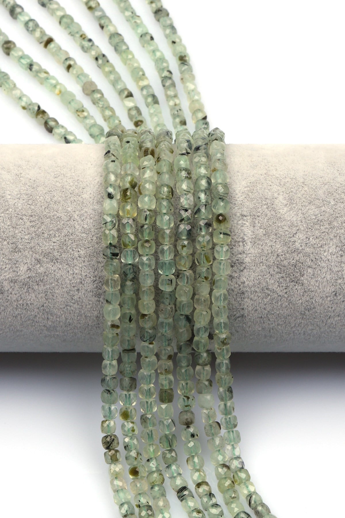 Prehnite Doğal Taş Dizi 4 mm Küp Kesim - DZ-1490