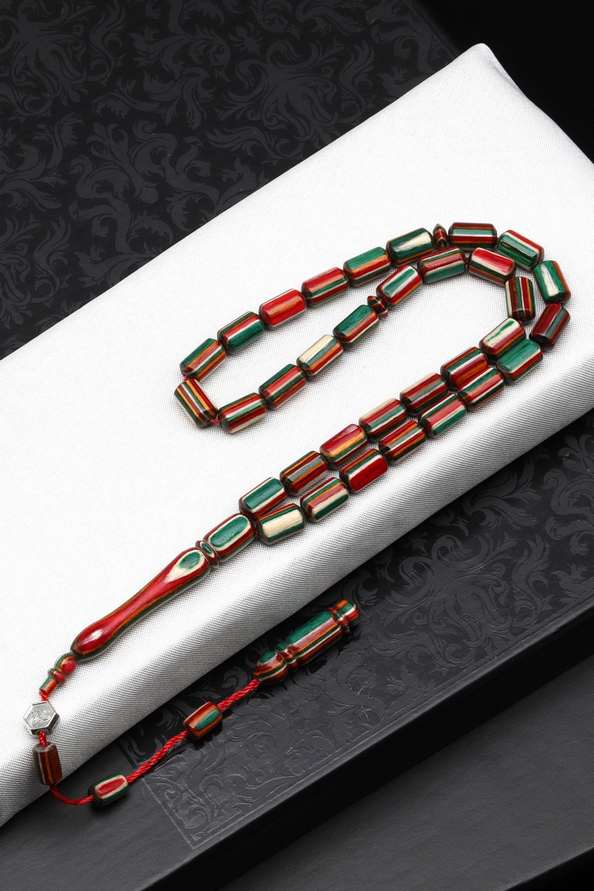 Usta İşçilikli Kafur Ağacı Tesbih 6 x 10 mm Kapsül Kesim - T-1776