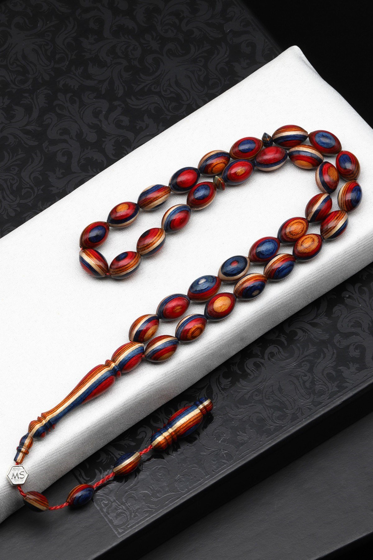 Usta İşçilikli Kafur Ağacı Tesbih 8 x 12 mm Arpa Kesim - T-1763