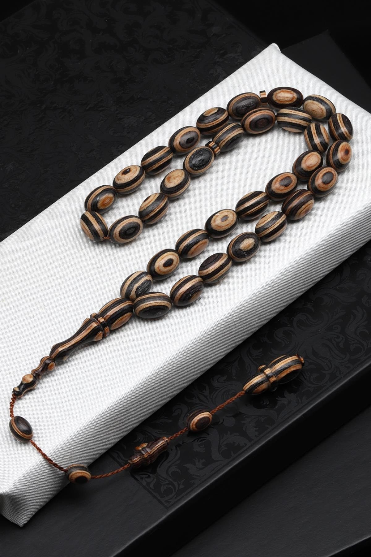 Usta İşçilikli Kafur Ağacı Tesbih 8 x 12 mm Kapsül Kesim