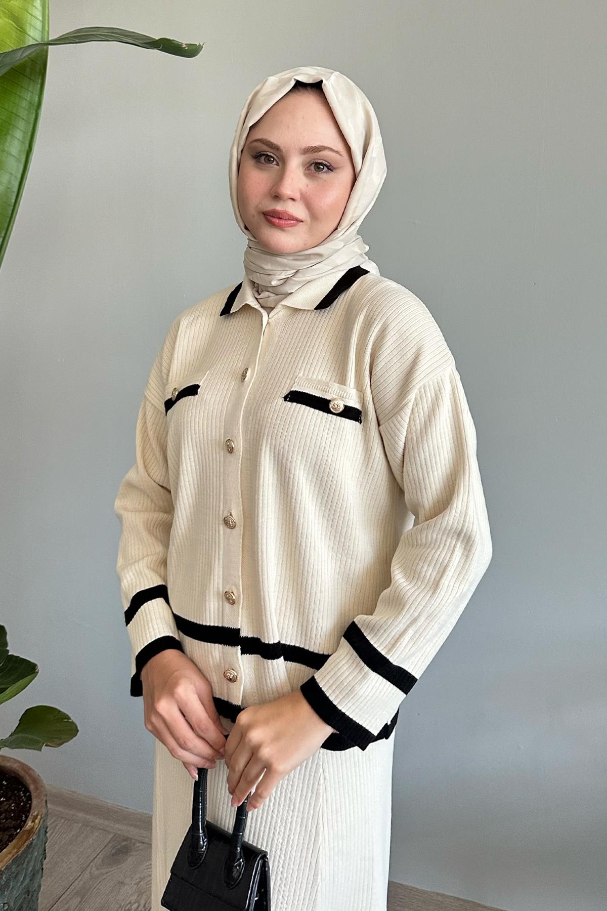 Etek Ucu Şeritli Hırkalı Ekru Triko Takım