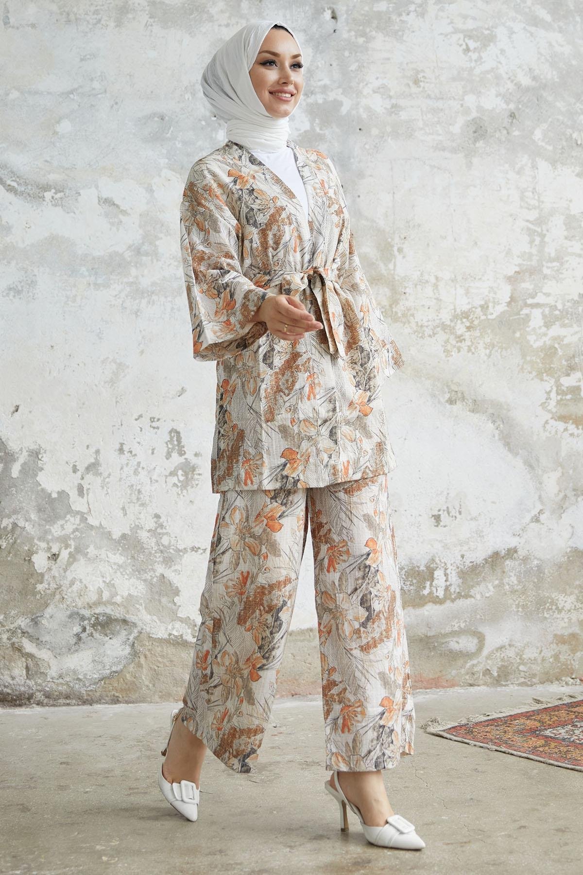 Kamelya Çiçek Desen Kimono Takım - Kahve