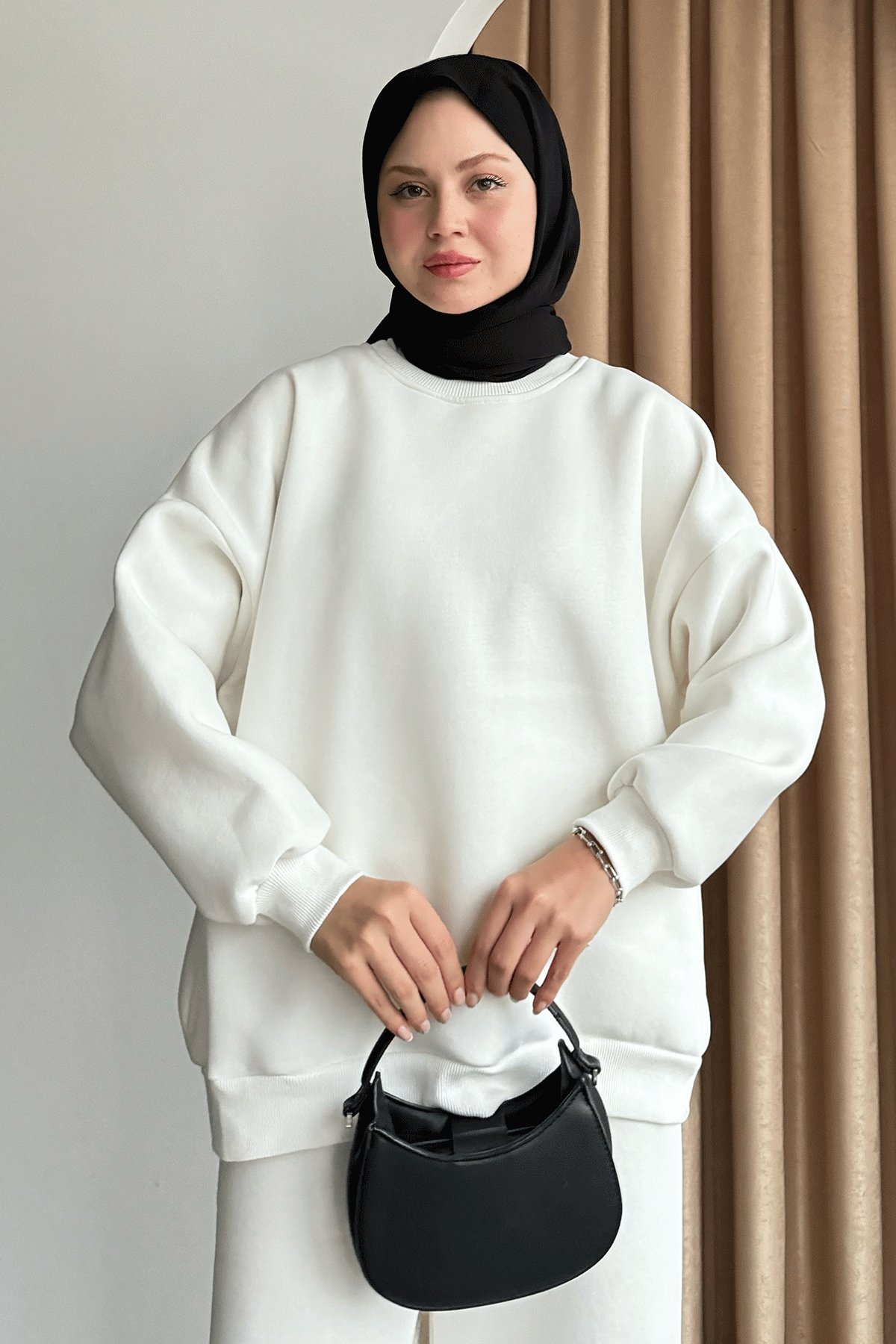 Şardonlu Basic Beyaz Sweat