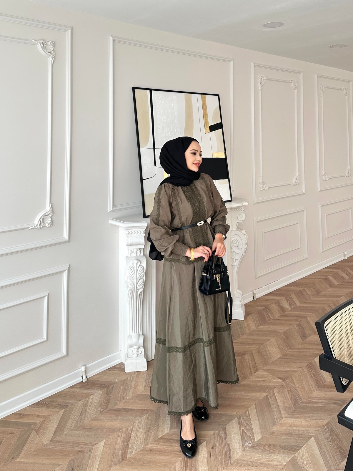 Lilia Güpürlü Etekli Takım Haki