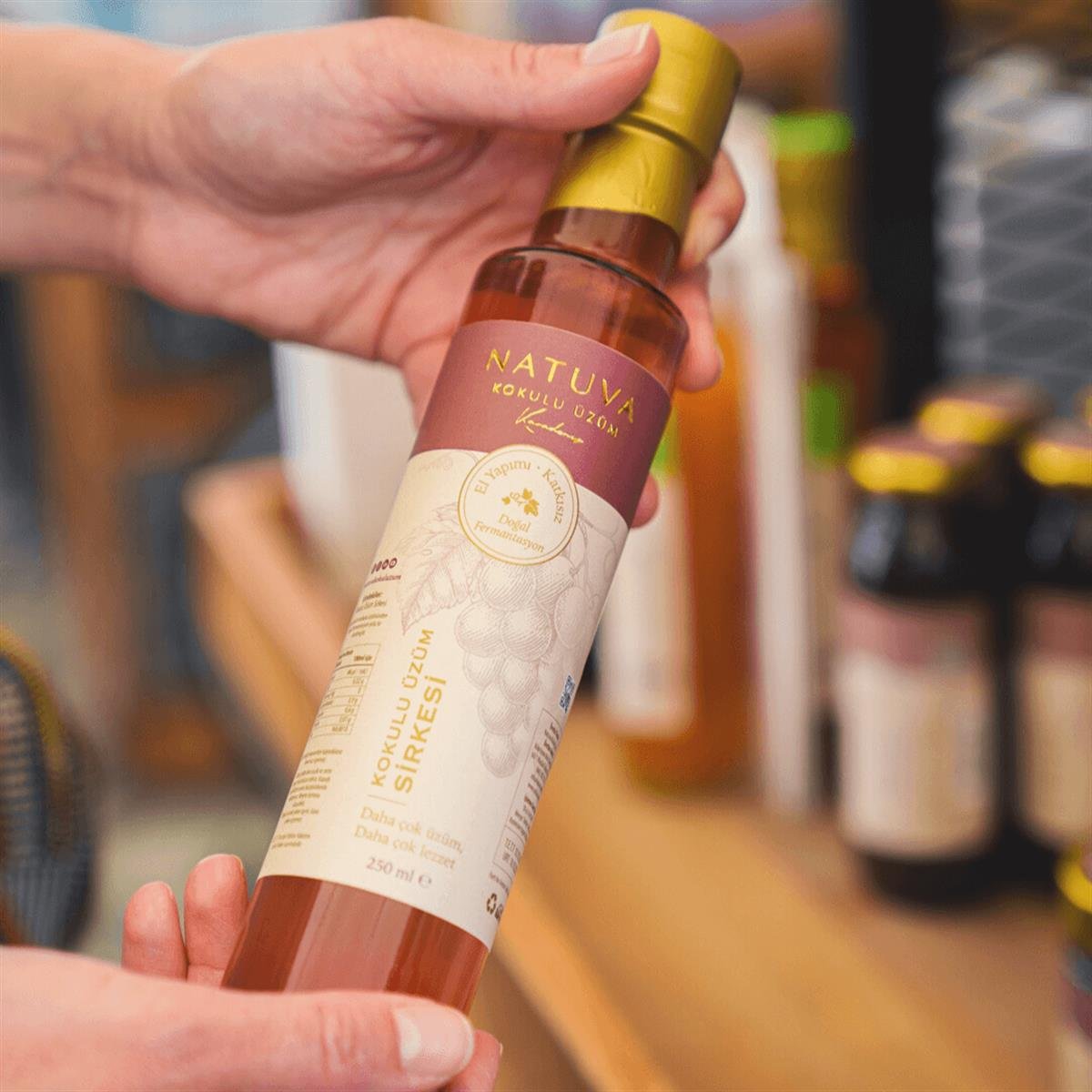 Kokulu Üzüm Sirkesi 250 ml -Natuva