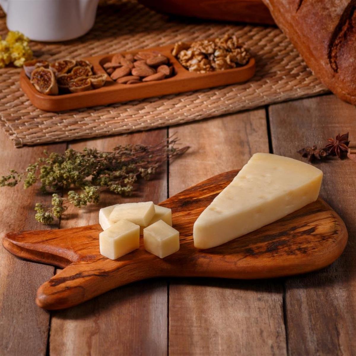 Tam Yağlı Trakya Eski Kaşar Peyniri 200 gr