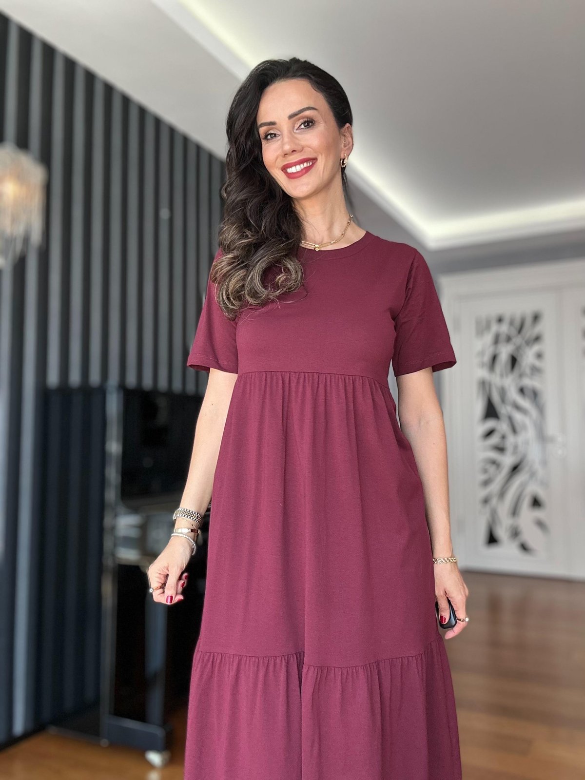 Bordo Kısa Kollu Eteği Katlı Dikişli Elbise