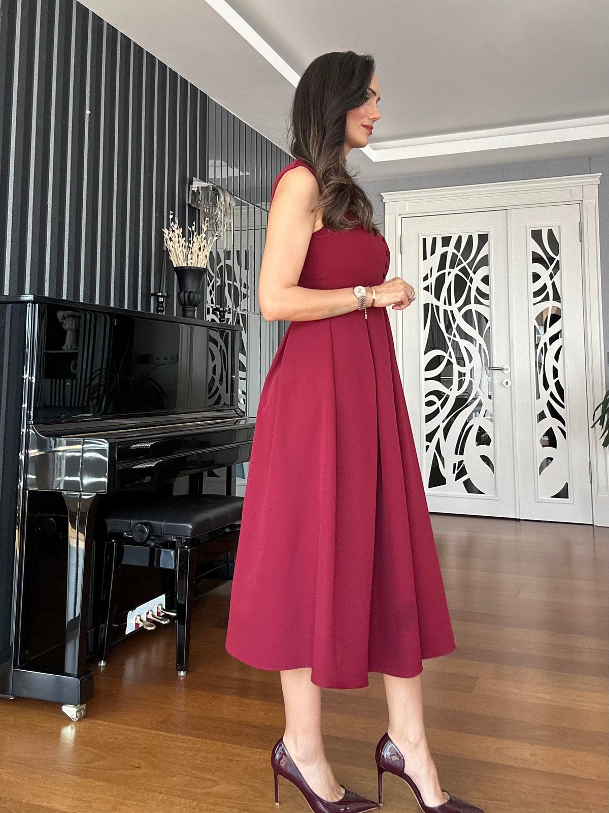 Bordo V Yaka Düğmeli Midi Elbise