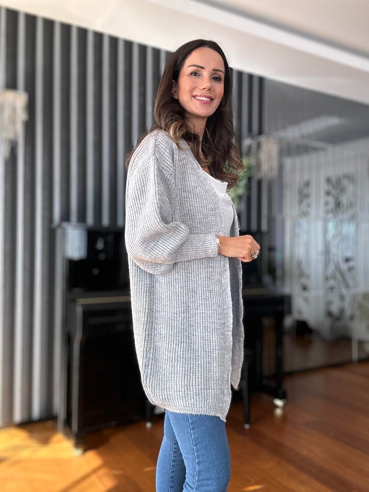 Gri Çift Kat Uzun Yün Hırka