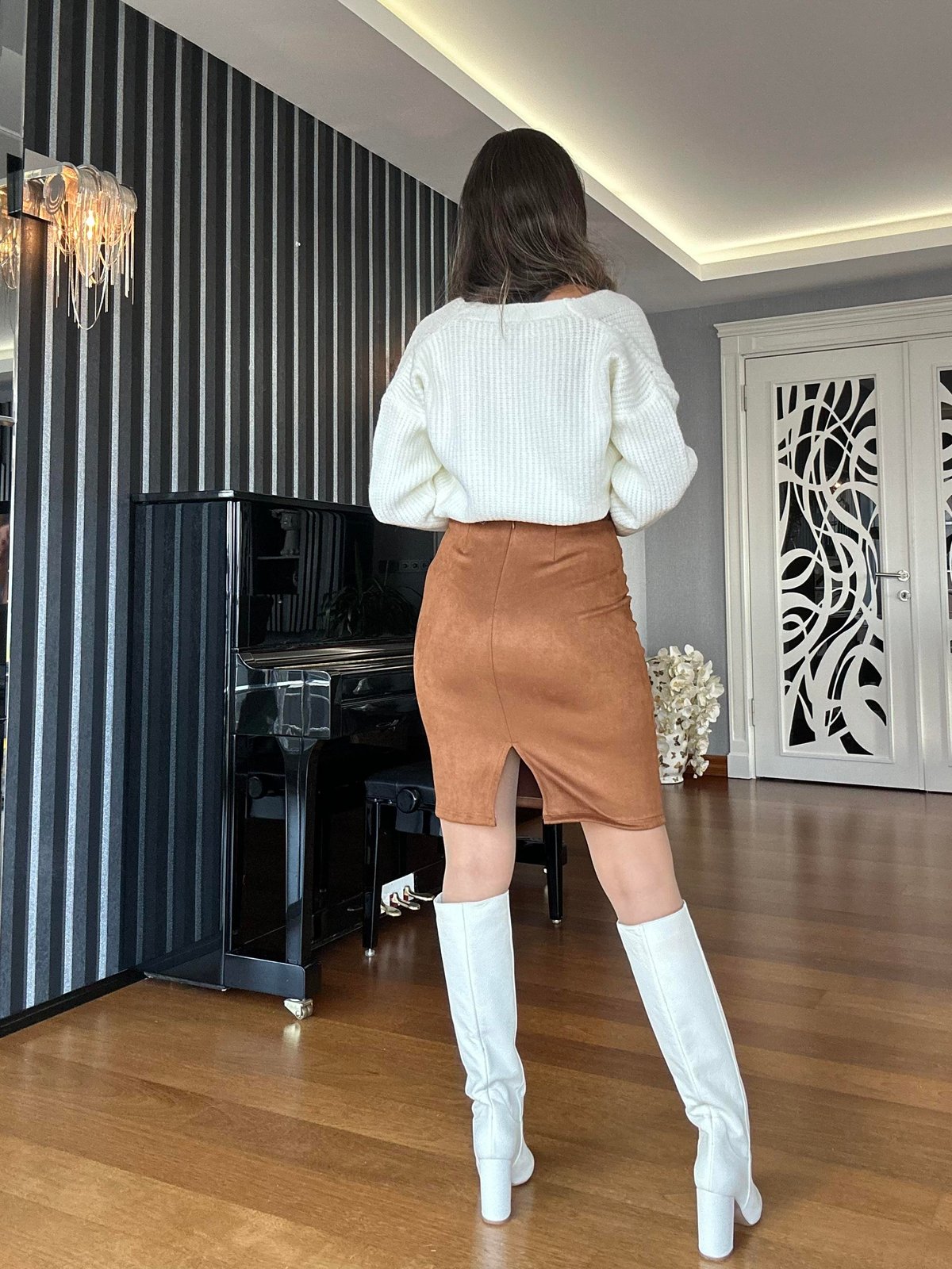 Tarçın Süet Etek