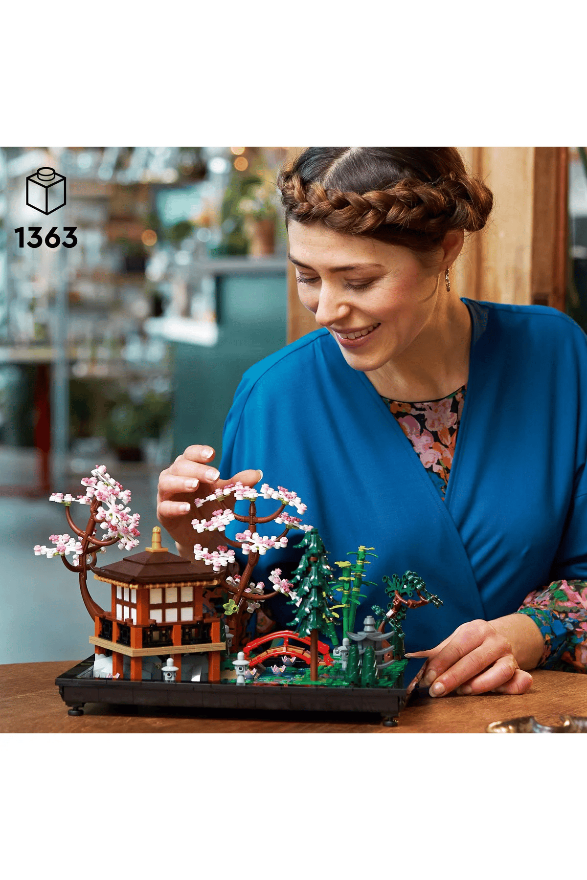LEGO ® Icons Huzurlu Bahçe 10315 - Yetişkinler için Yaratıcı Yapım ve Sergileme Seti (1363 Parça)