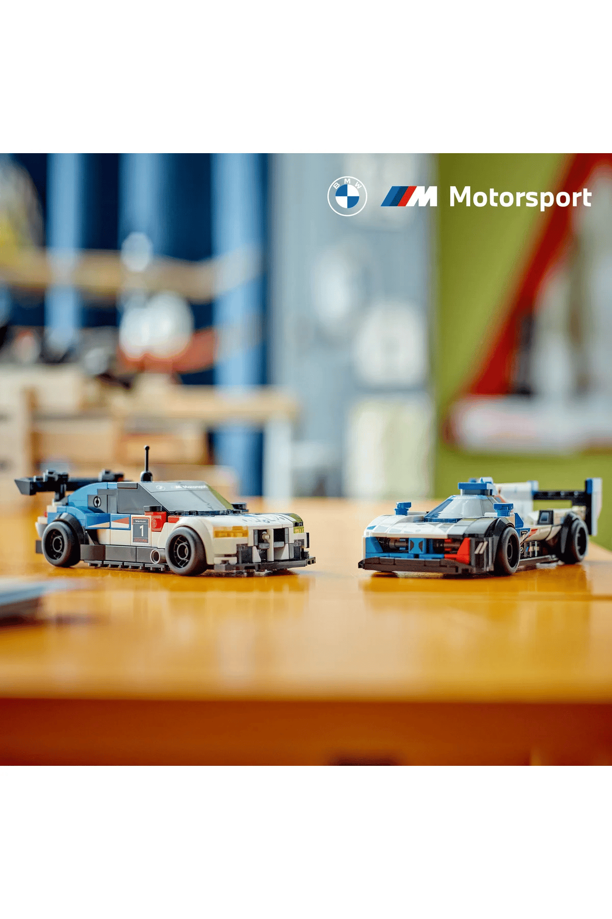 LEGO ® Speed Champions BMW M4 GT3 ve BMW M Hybrid V8 Yarış Arabaları 76922 - 9 Yaş+ İçin (676 Parça)