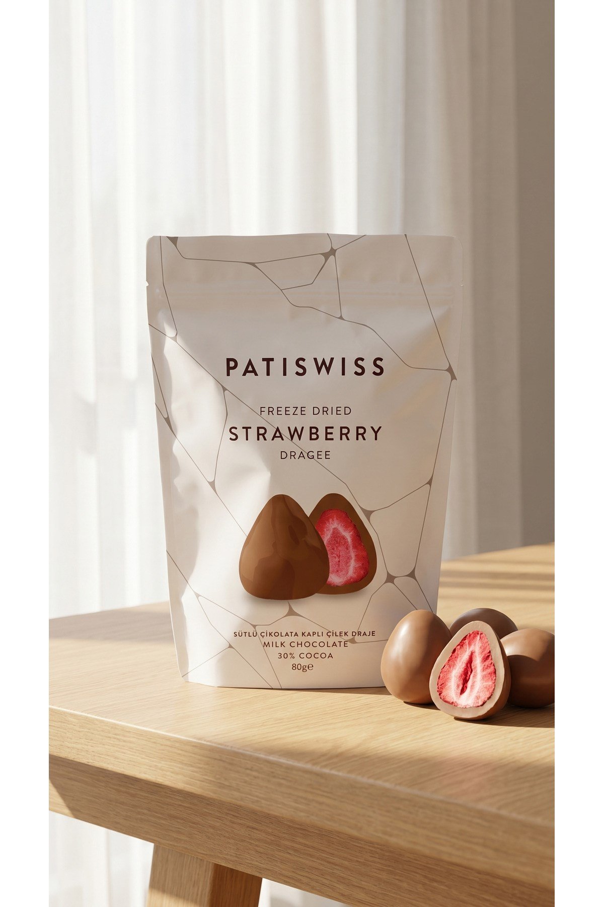 patiswiss-sutlu-cikolatali-cilek-draje-81eb91.jpg