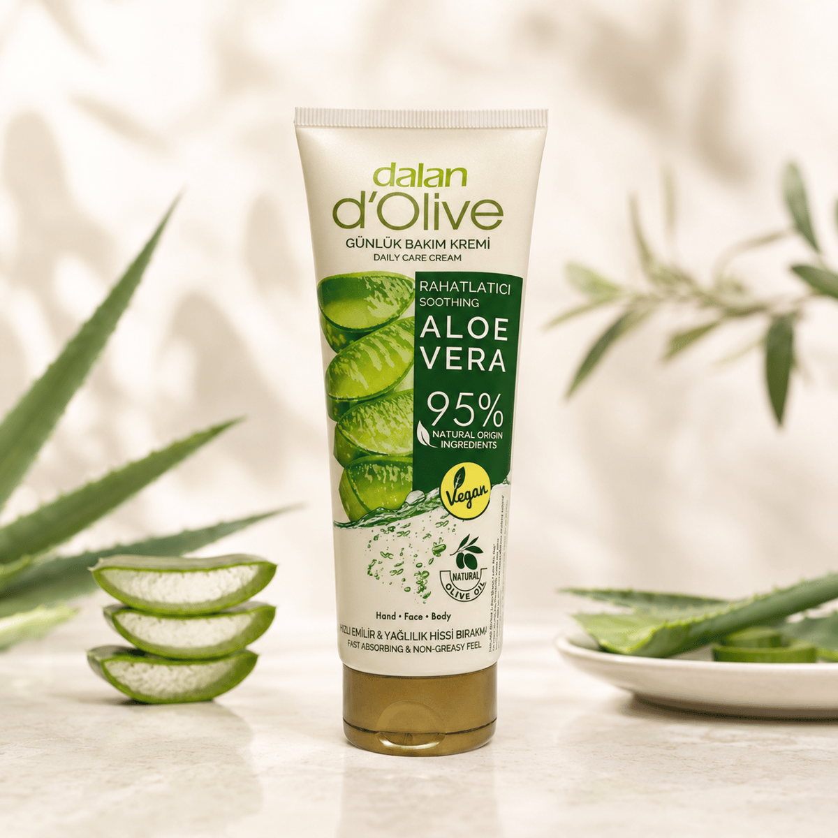 Dalan D'olive Besleyici Krem Tüp Aloe Vera 250 ml