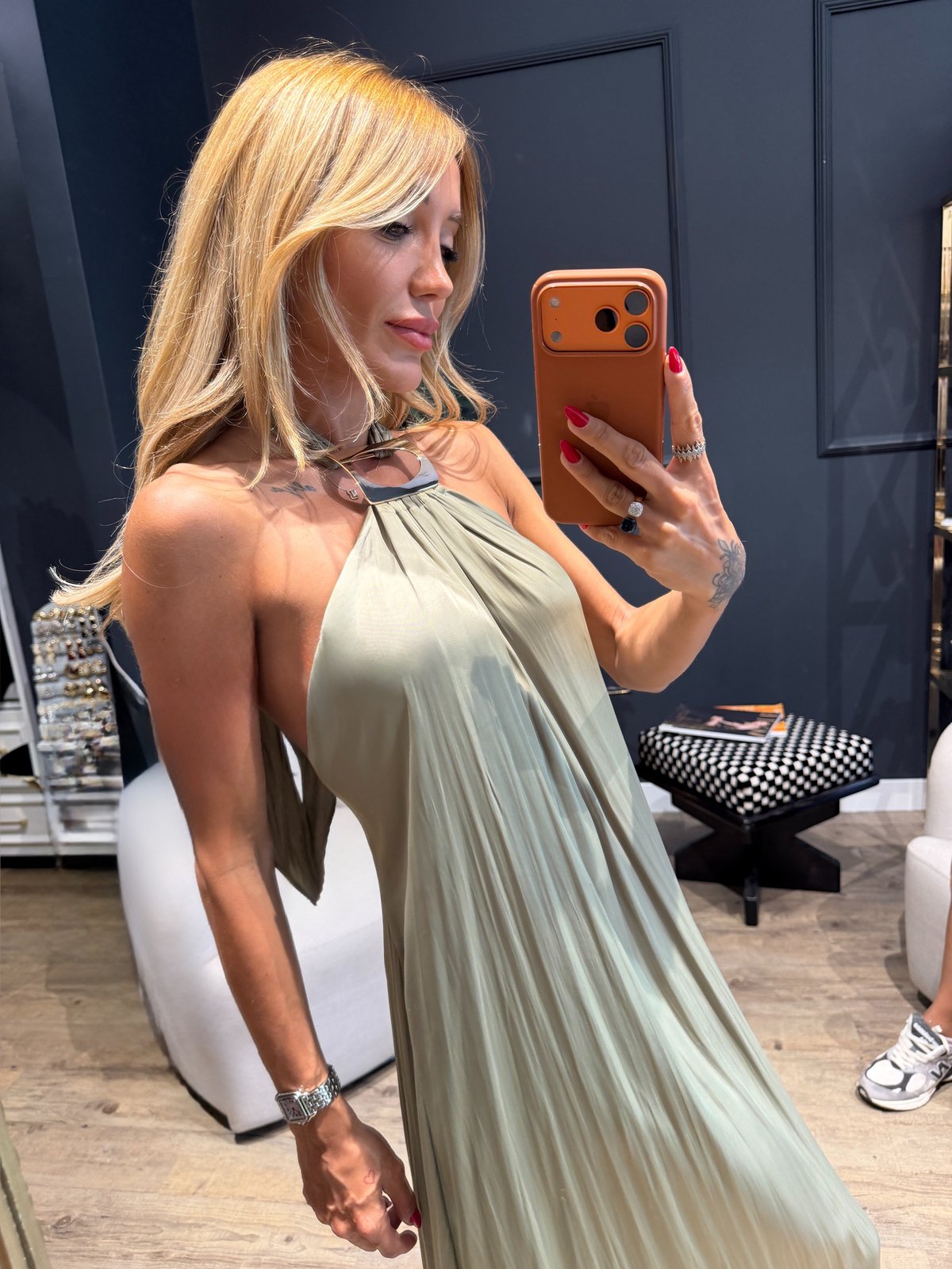 Gold Aksesuarlı Maxi Elbise