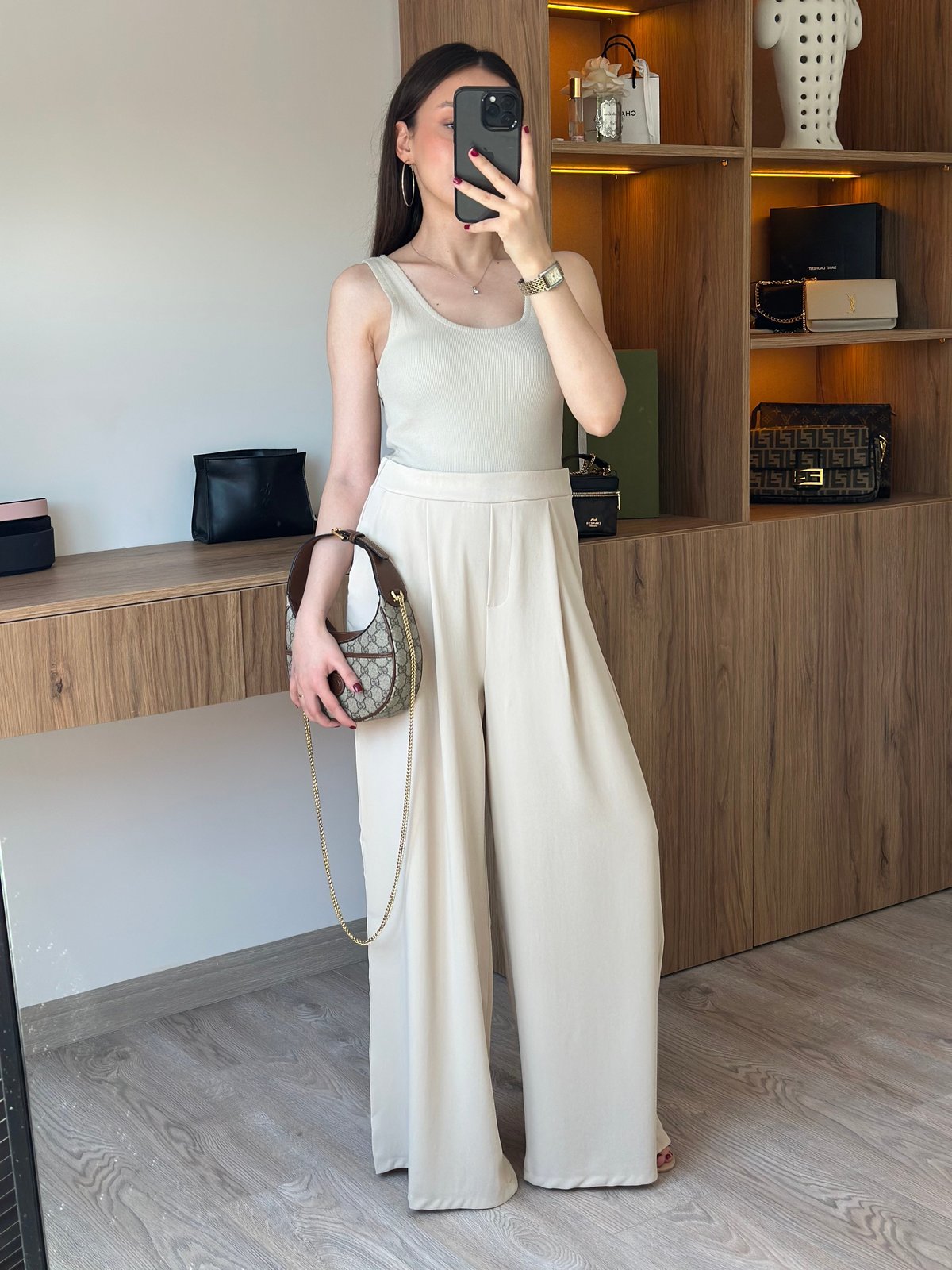 Atlet Yaka Kontrast Tulum