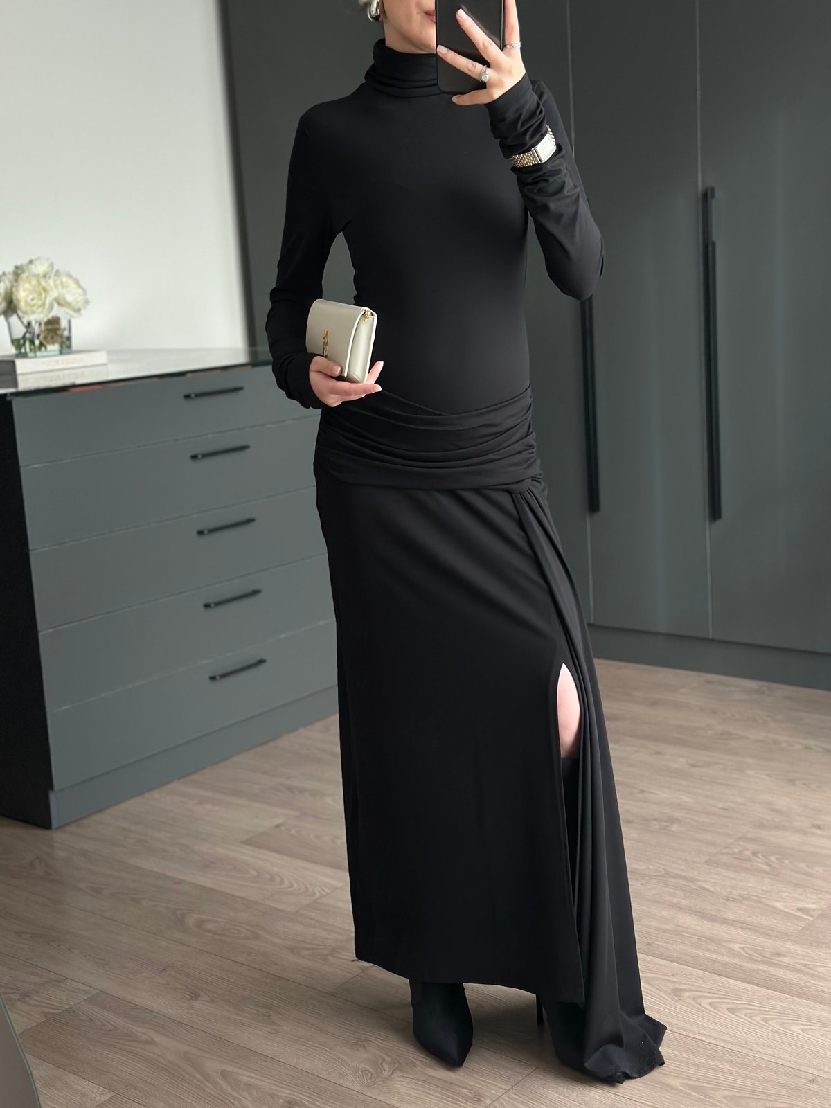 DRAPE BEL DETAYLI YIRTMAÇLI ELBİSE