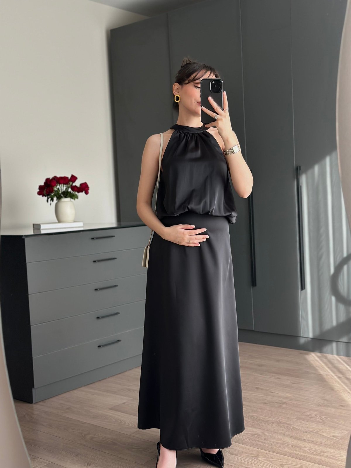 HALTER YAKA SATEN ELBİSE