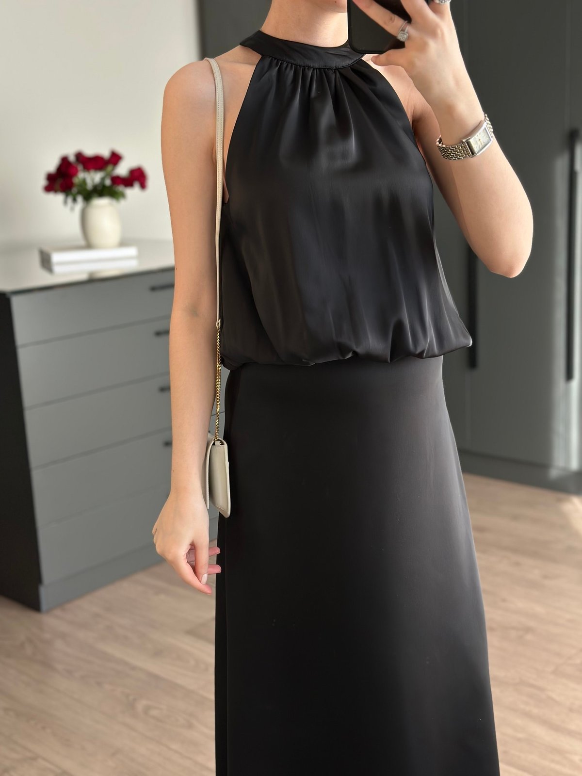 HALTER YAKA SATEN ELBİSE