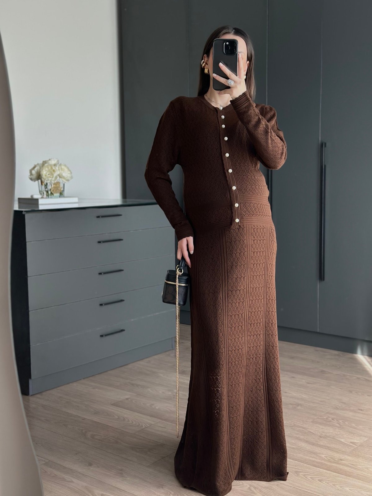 İNCİ DÜĞMELİ DANTEL DETAYLI MAXİ ELBİSE