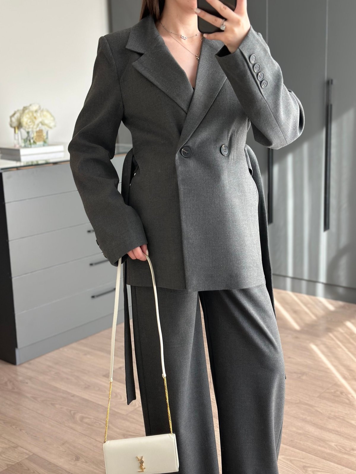 KEMERLİ BLAZER TAKIM
