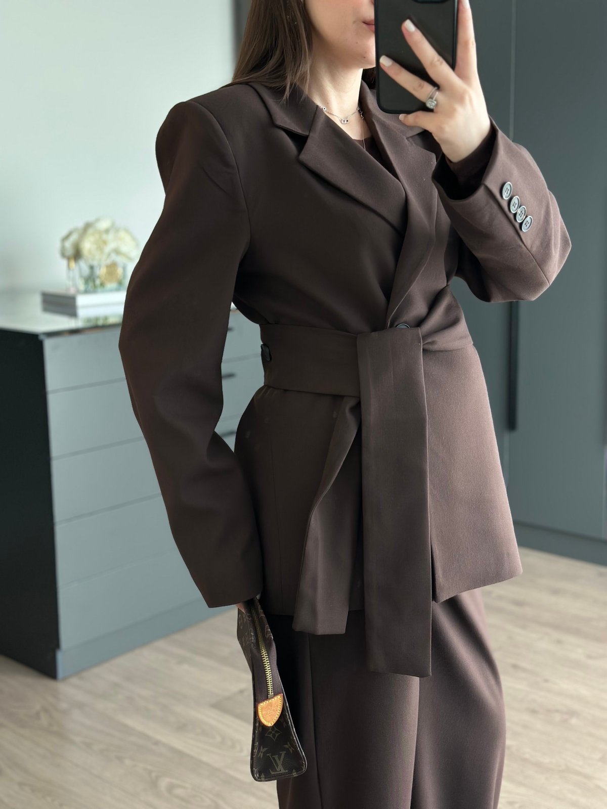 KEMERLİ BLAZER TAKIM