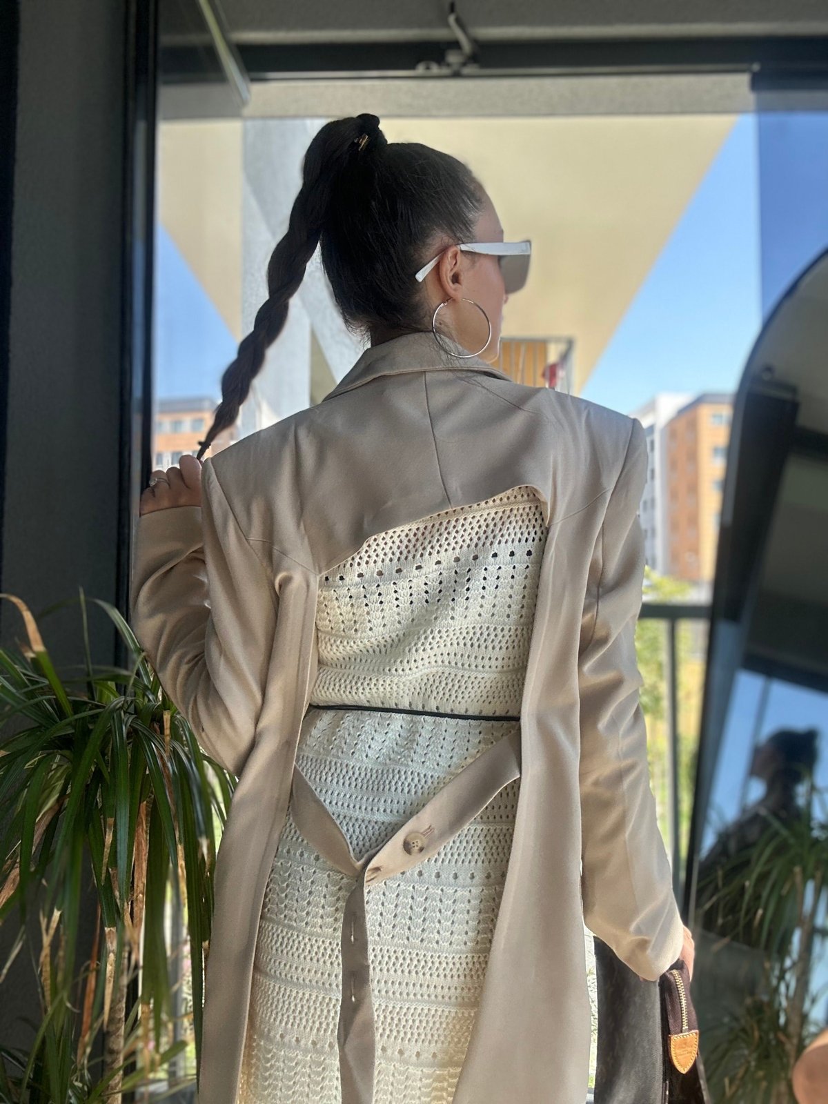 SIRT DEKOLTELİ BLAZER CEKET