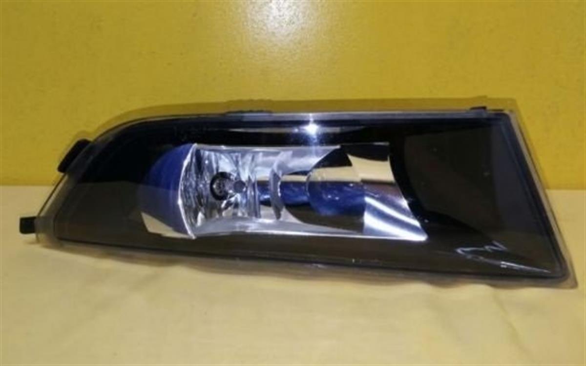 Skoda Fabia 2015 Model Sonrası Sağ Sis Farı Valeo Marka 6V0941699